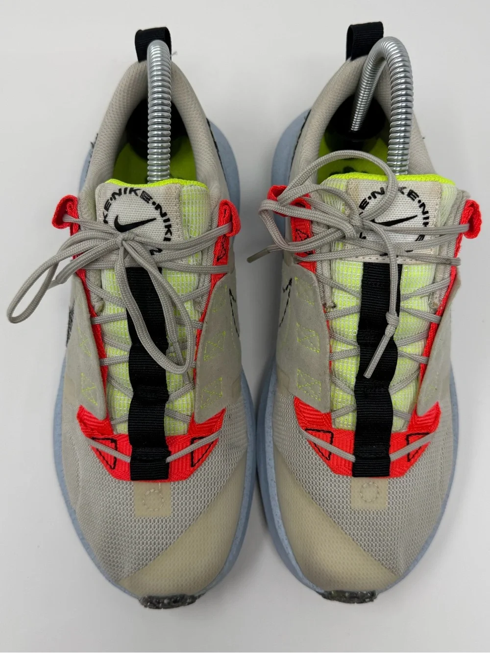 Nike Big Kids Grey Mesh Running Sneakers with Neon Accents Sz. 5y